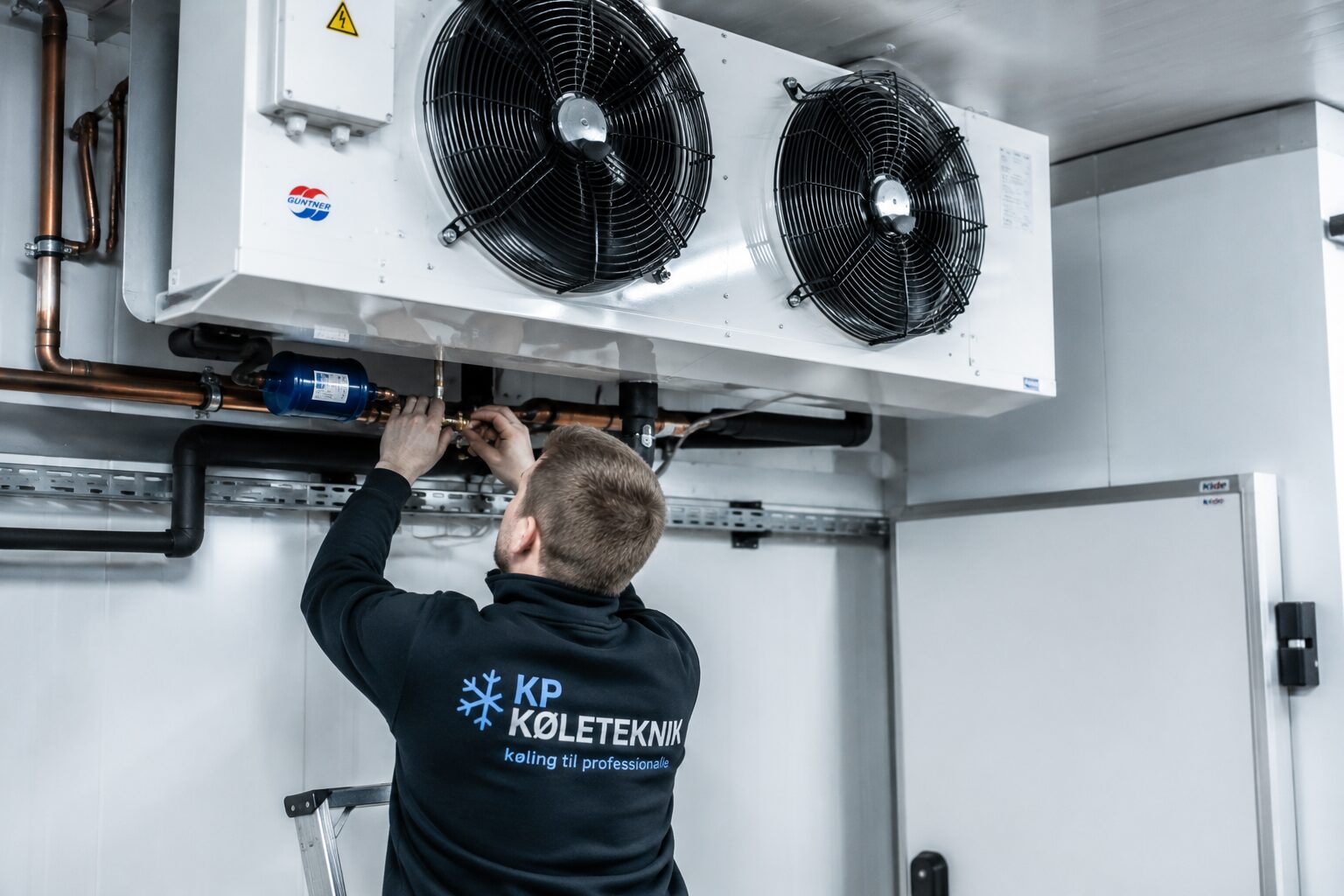 installation af køleanlæg